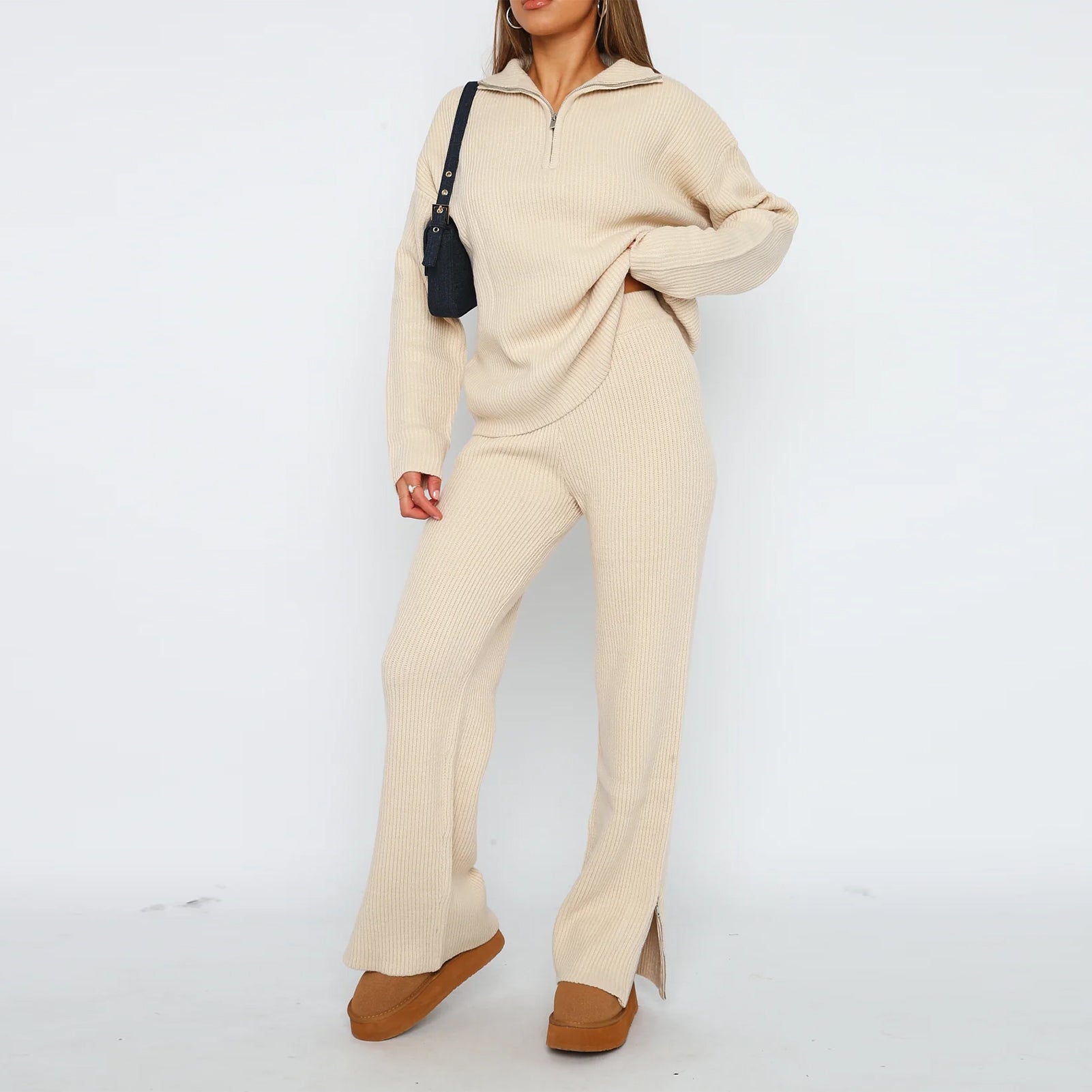 Cozy Women’s Knit Set with Flared Pants and Zip-Up Sweater