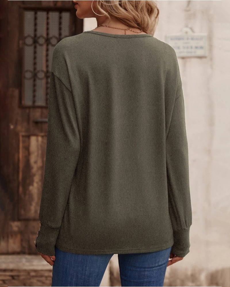 Soft Women’s V-Neck Sweater with Long Sleeves