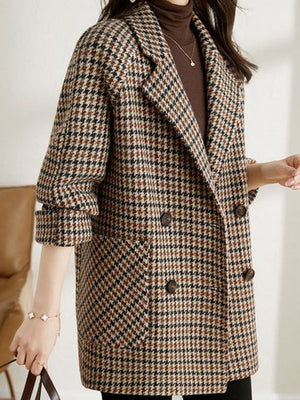 Oversized Women’s Jacket with Checkered and Double-Breasted Buttons