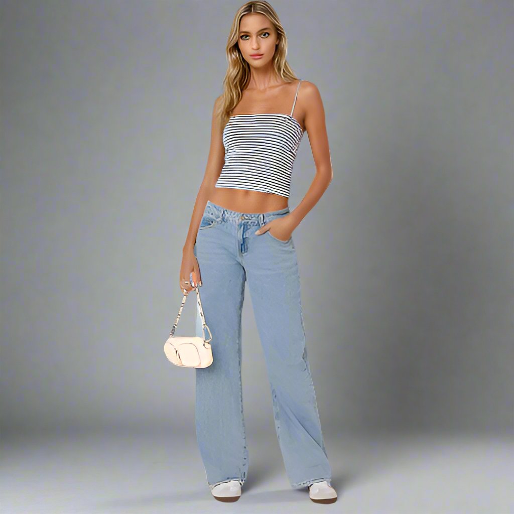 Women’s Stretch Low-Waisted Jeans with Wide Legs