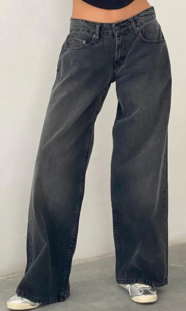 Women’s Stretch Low-Waisted Jeans with Wide Legs