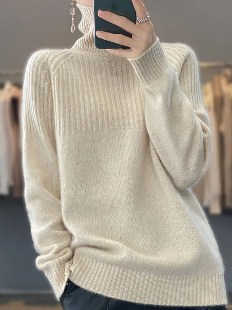 Elegant Warm Women’s Turtleneck with Rib Details