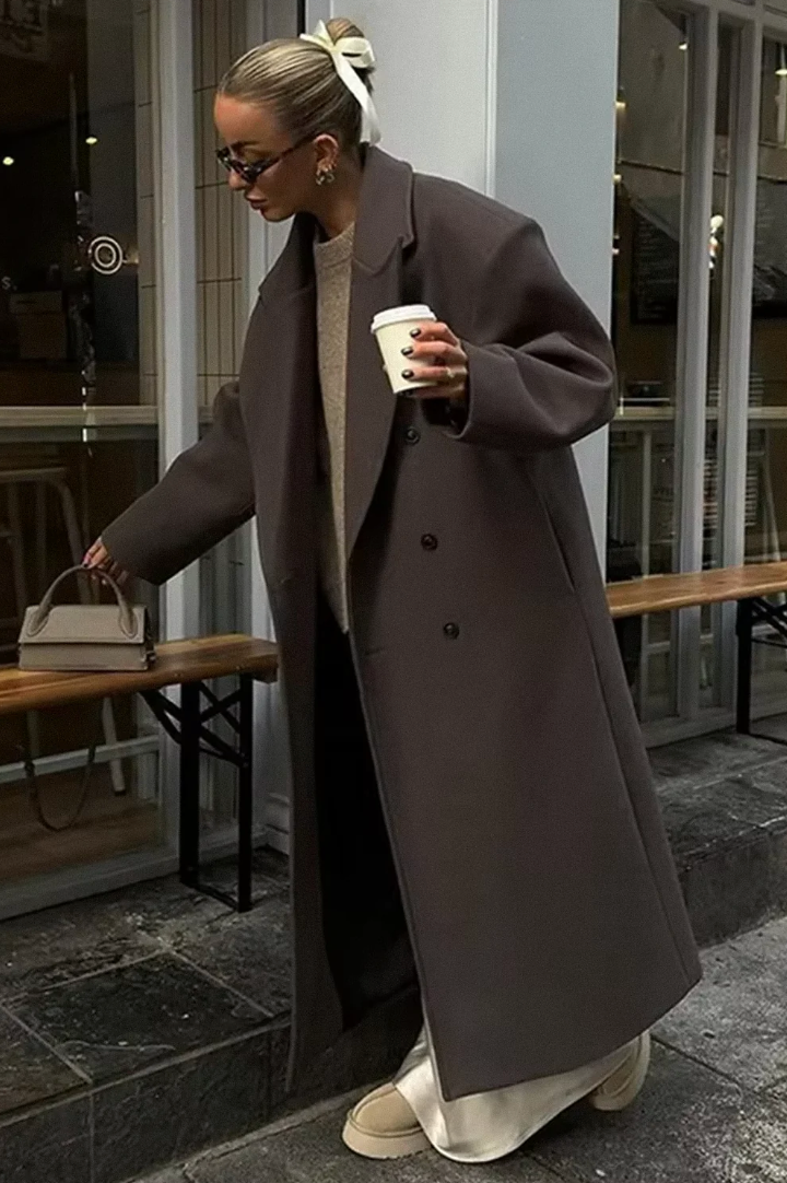 Oversized Brown Women’s Coat with Double-Breasted Design
