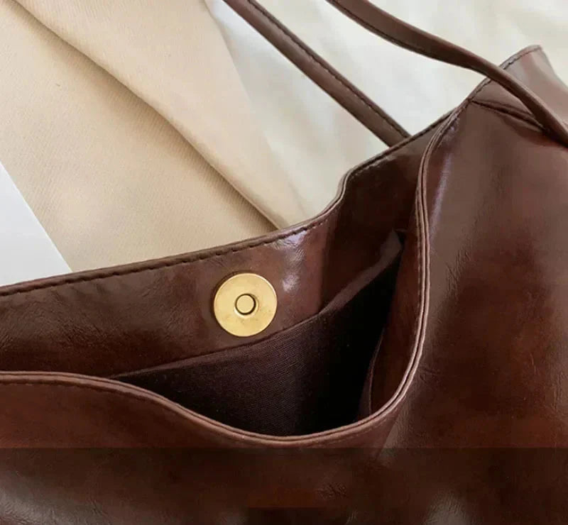 Luxurious and Spacious Women’s Shopper Shoulder Bag
