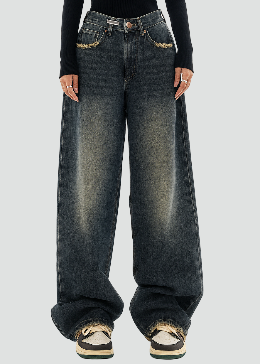 Stylish Women’s Loose-Fit Jeans with Vintage Washed Look