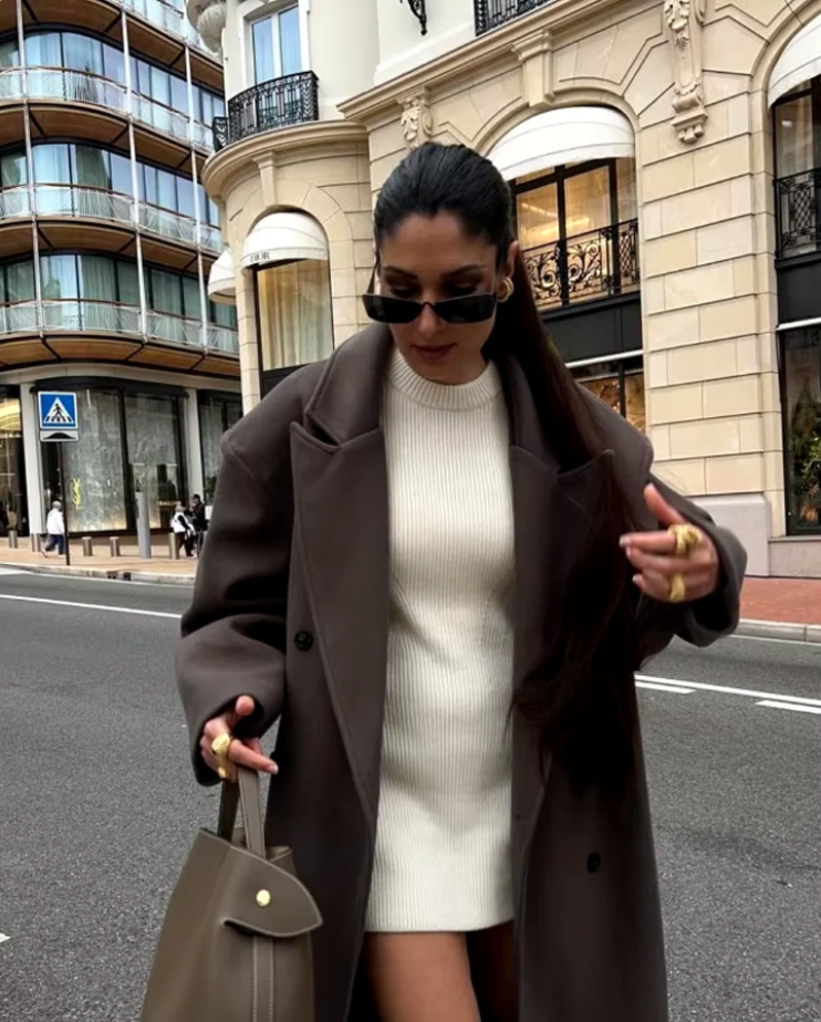 Oversized Brown Women’s Coat with Double-Breasted Design