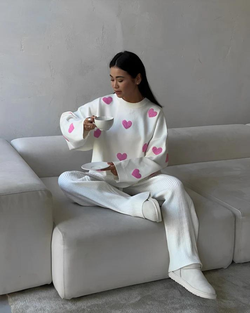 Luxurious Oversized Sweater with Heart Print