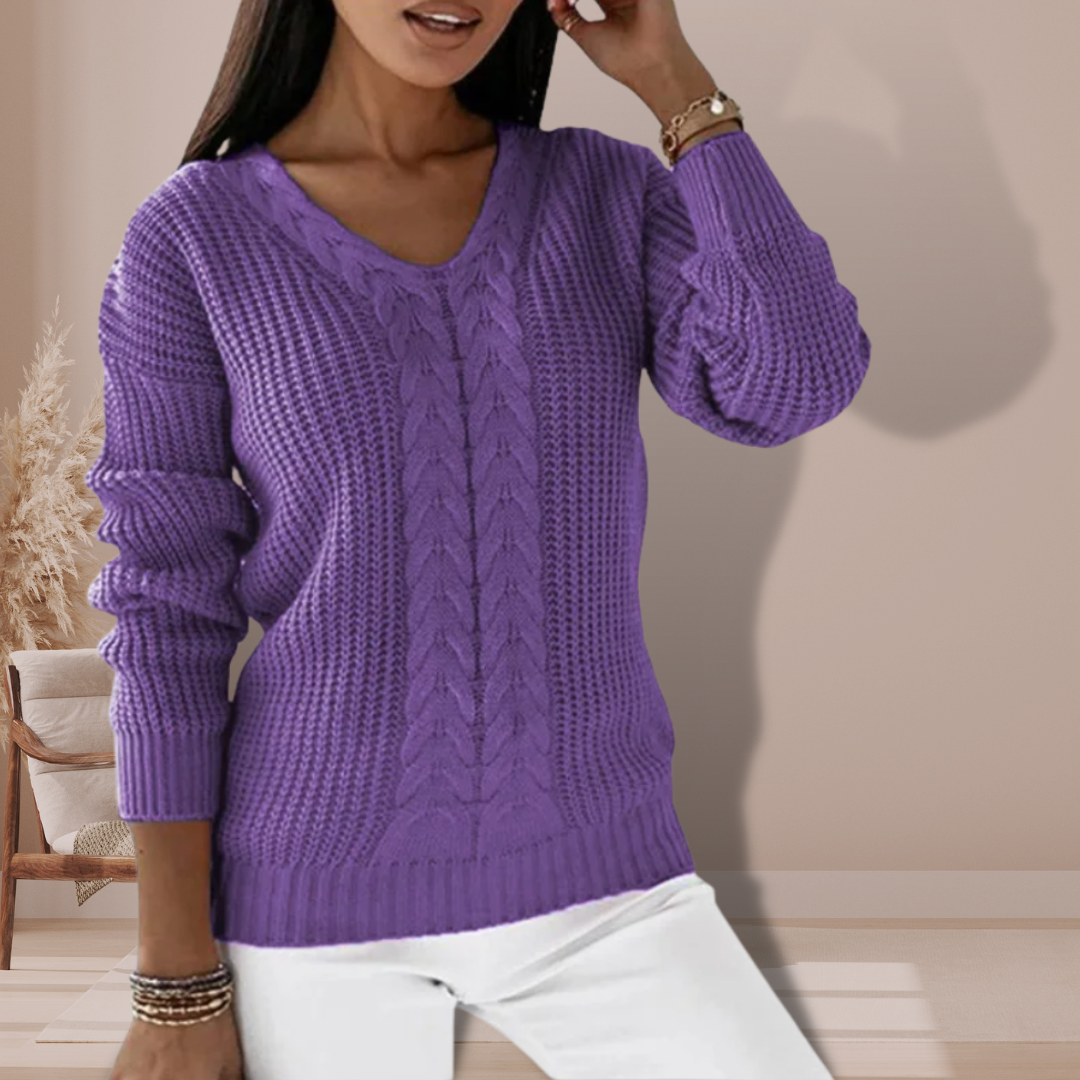 Soft Women’s Knit Sweater with V-Neck and Cable Pattern