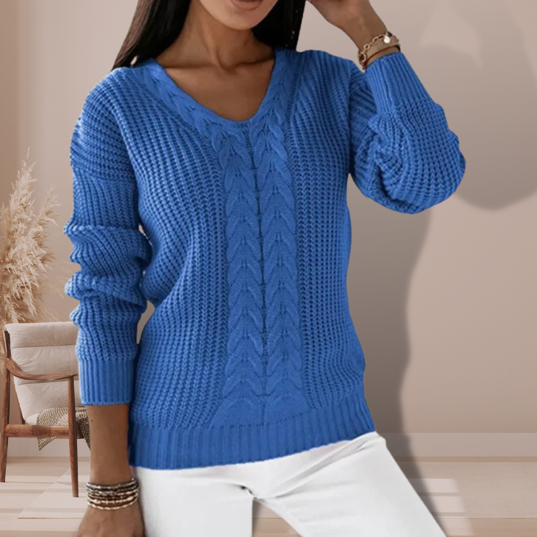 Soft Women’s Knit Sweater with V-Neck and Cable Pattern
