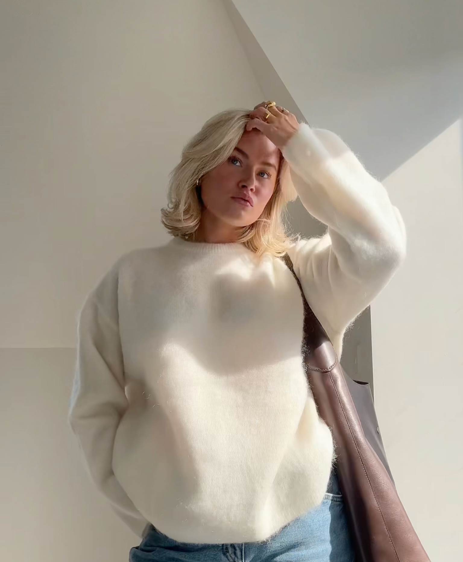 Soft Warm Women’s Winter Sweater with Round Neck and Relaxed Fit