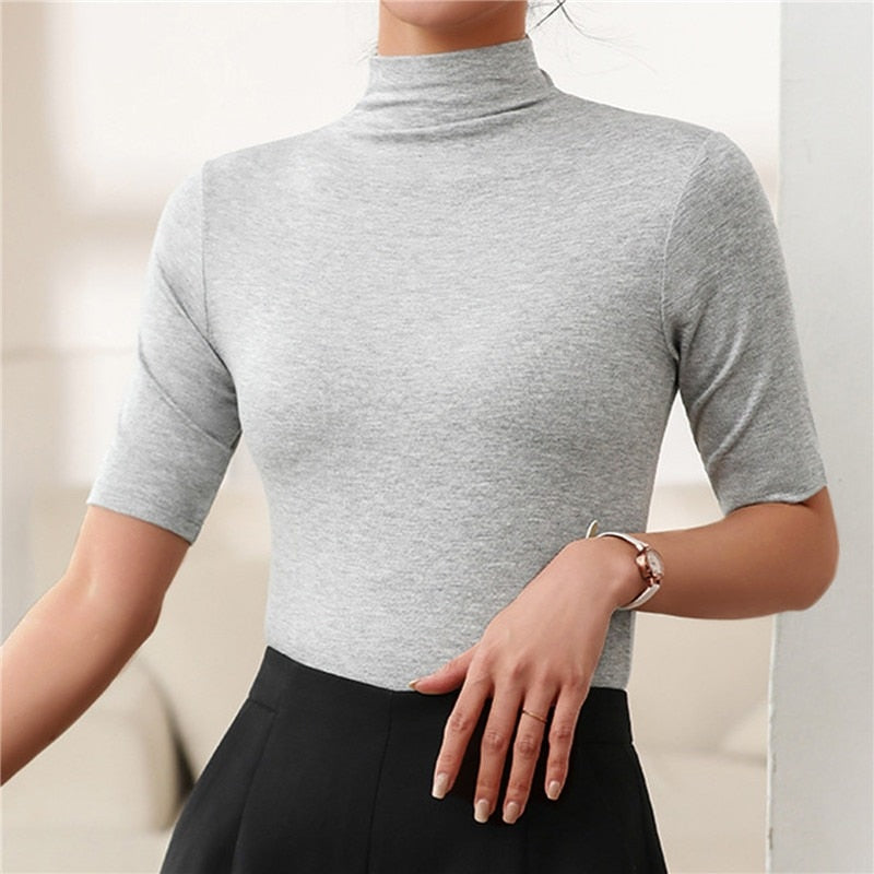 Elegant Women’s Slim-Fit Turtleneck Top with Long Sleeves