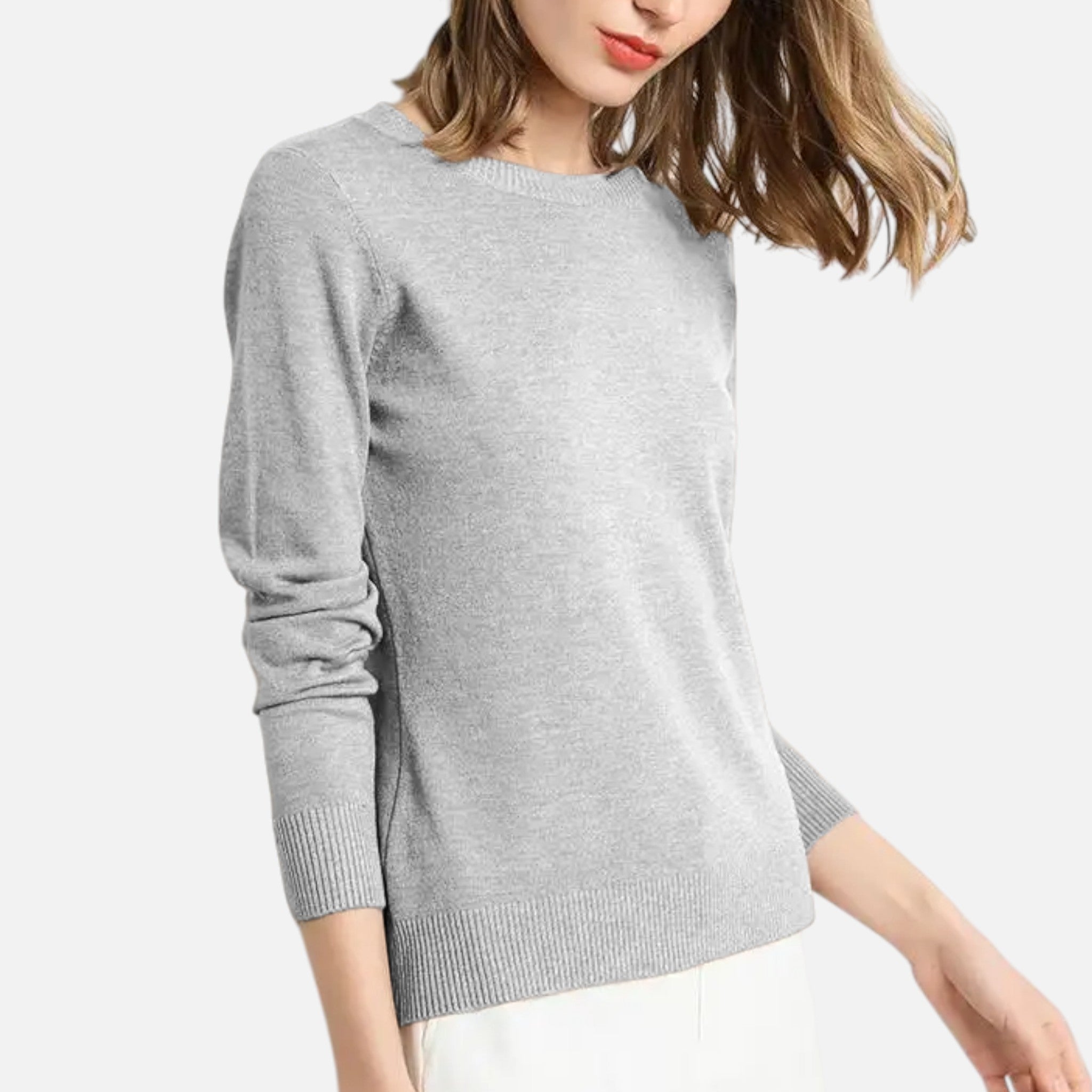 Soft Women’s Wool Sweater with Long Sleeves and Round Neck