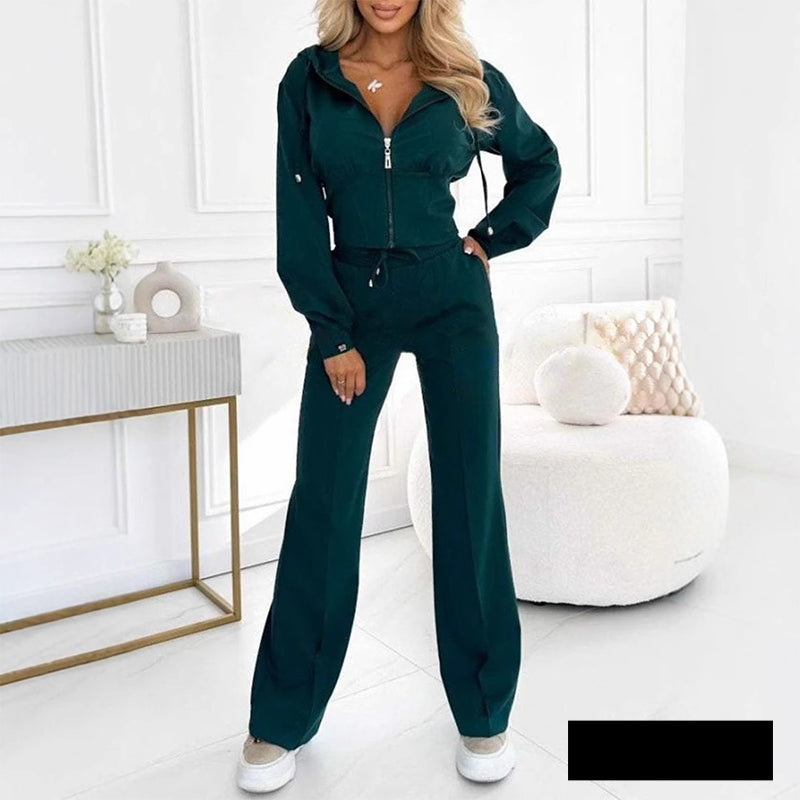 Comfortable and Luxurious Women’s Set with Zipper and Hood