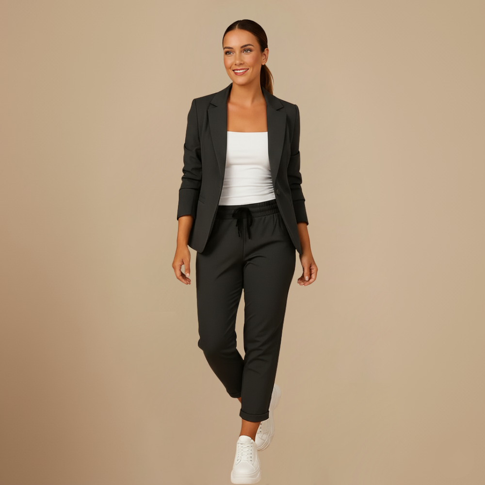 Stylish Women’s Set with Blazer and Matching Trousers