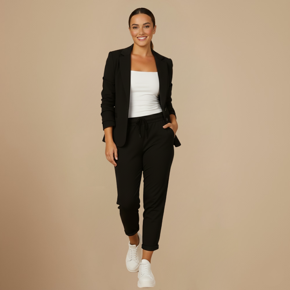 Stylish Women’s Set with Blazer and Matching Trousers