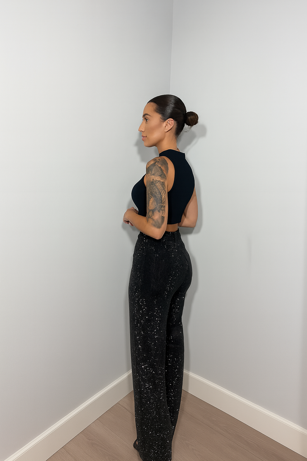 Women’s High-Waisted Jeans with Glitter Details