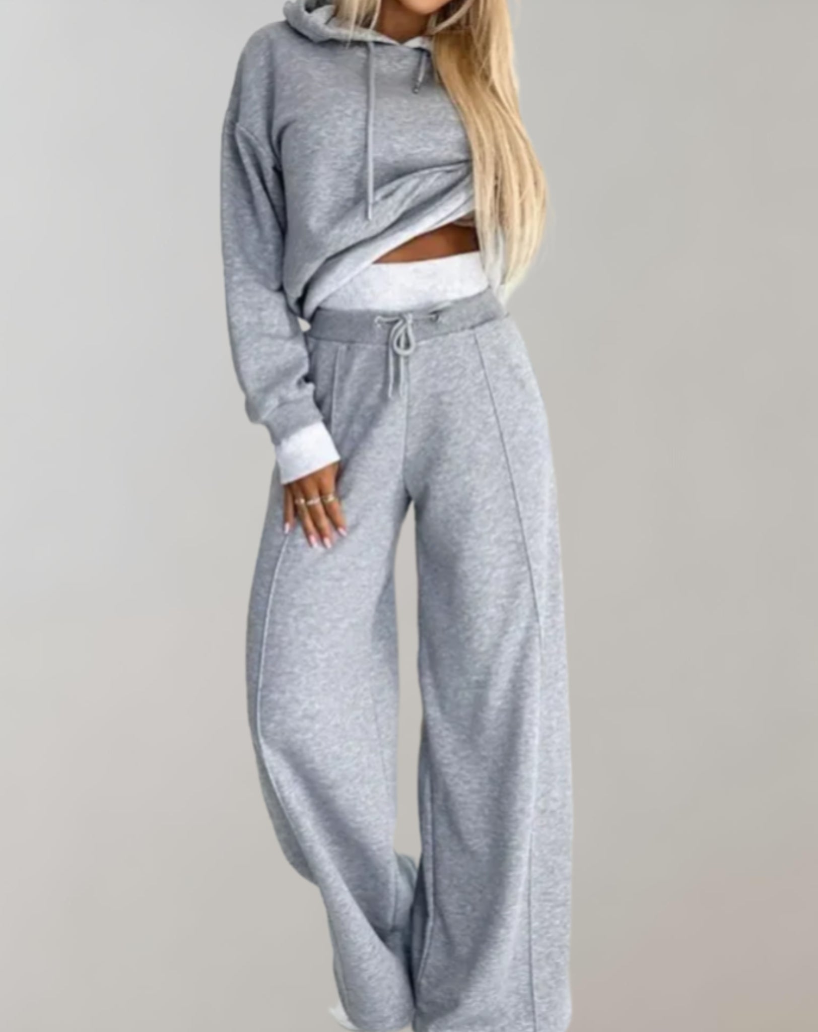 Comfortable Women’s Set with Hoodie and Wide-Leg Pants