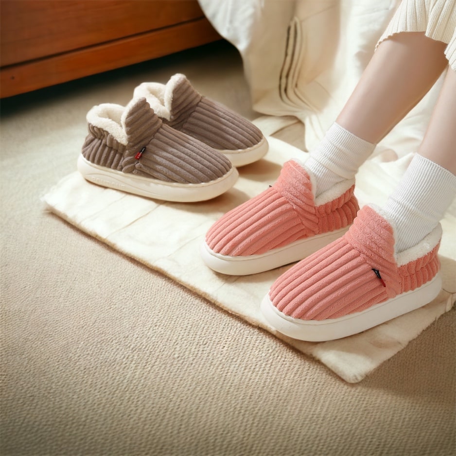 Winter Comfort Slippers with Ribbed Texture for Women