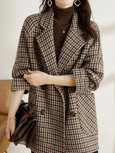Oversized Women’s Jacket with Checkered and Double-Breasted Buttons