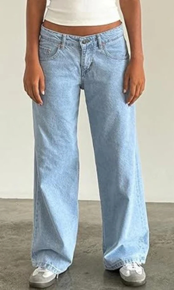 Women’s Stretch Low-Waisted Jeans with Wide Legs
