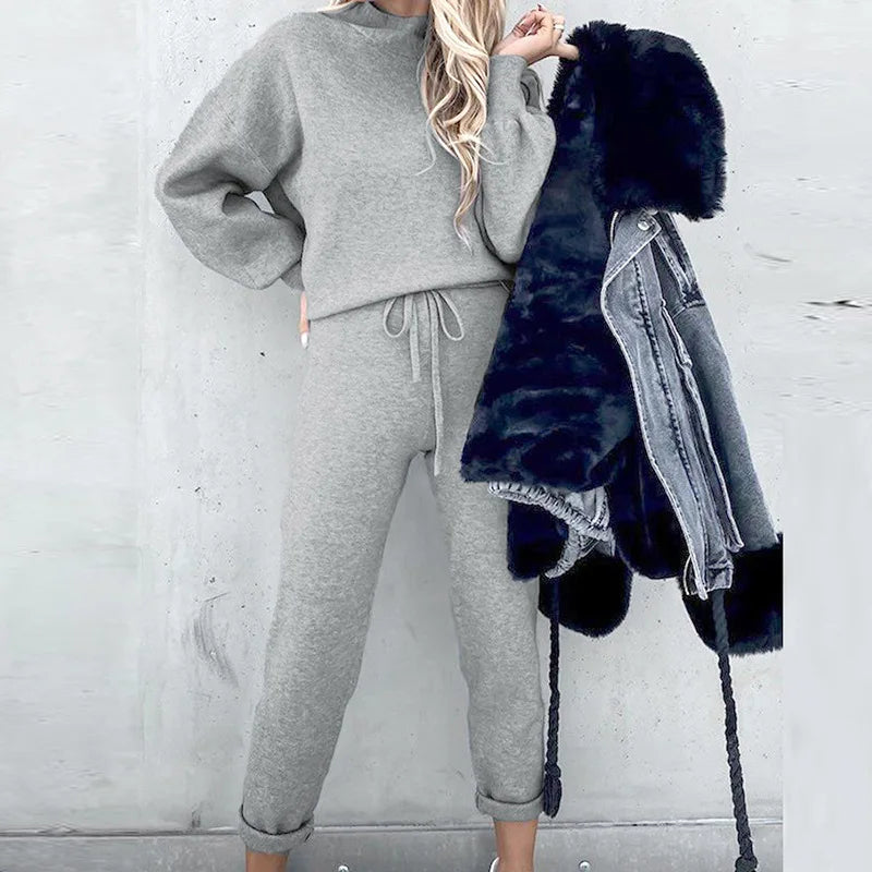 Comfortable Two-Piece Women’s Set with Sweater and Pants