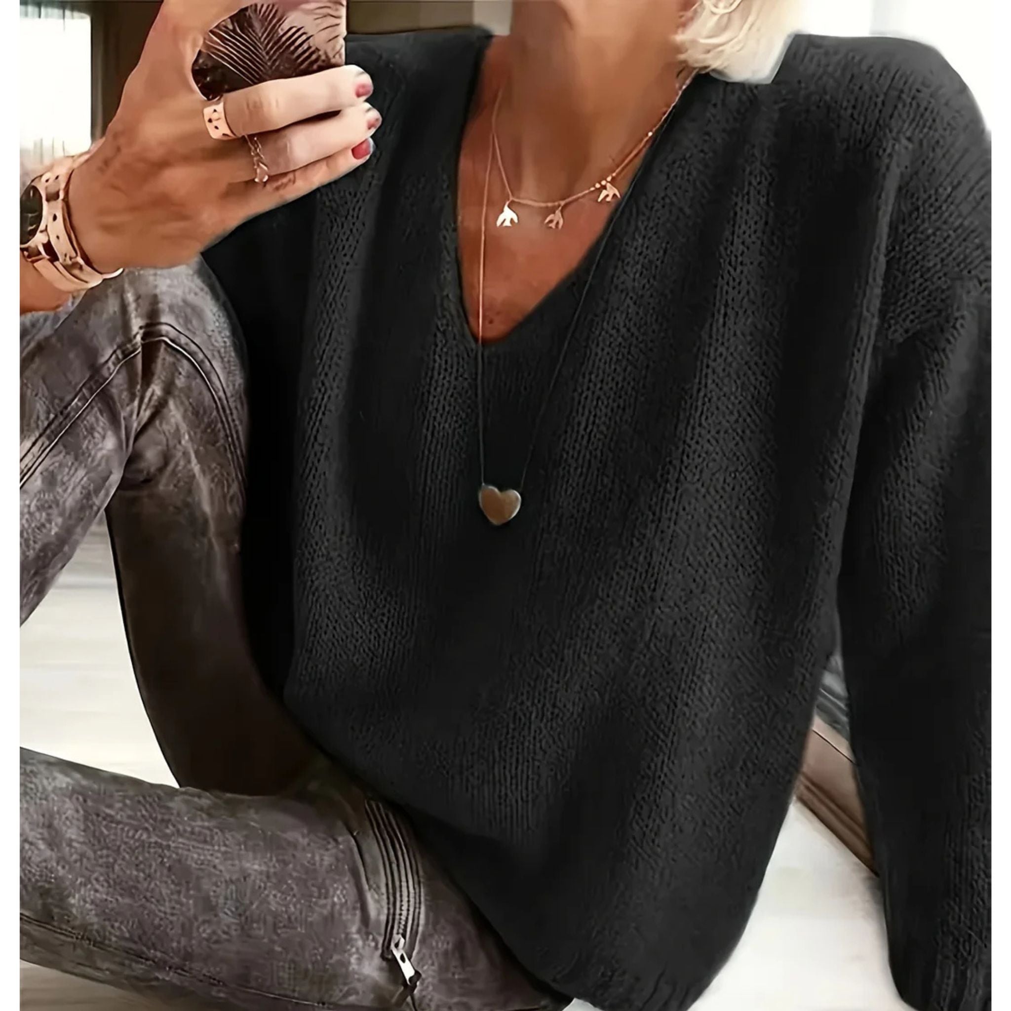 Light Soft Women’s Sweater with V-Neck and Long Sleeves
