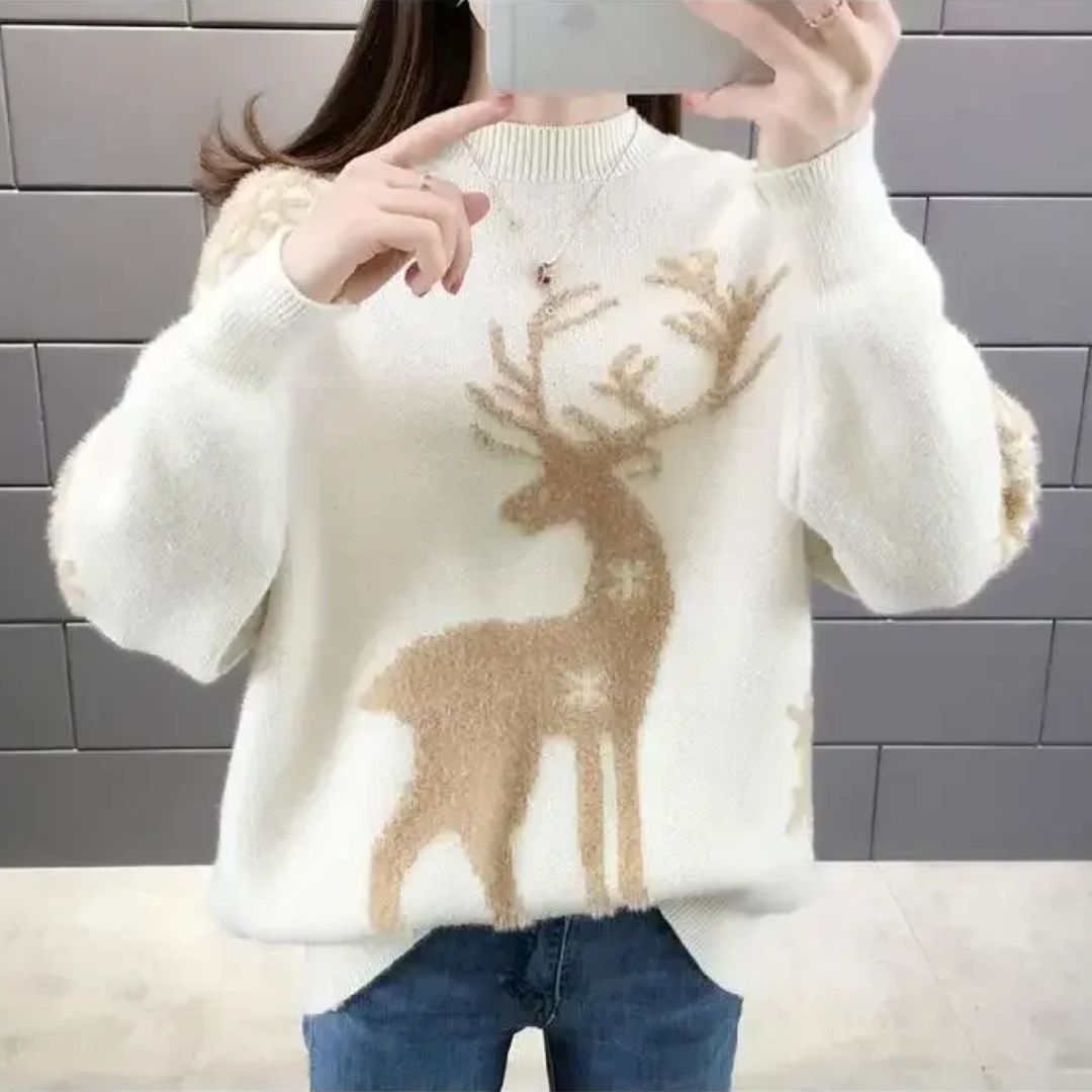 Soft Oversized Women’s Christmas Sweater with Reindeer Print