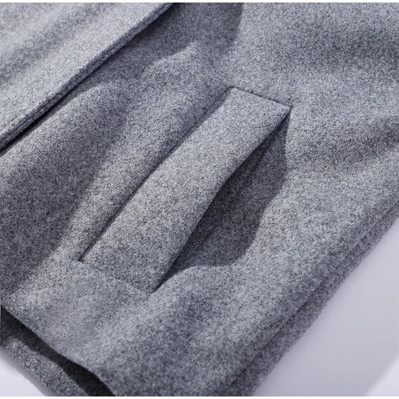 Stylish Women’s Coat with High Collar and Double-Breasted Design